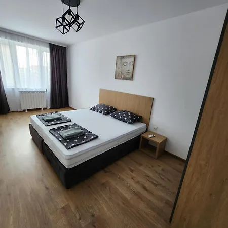 Apartment Student City & Privat Parking